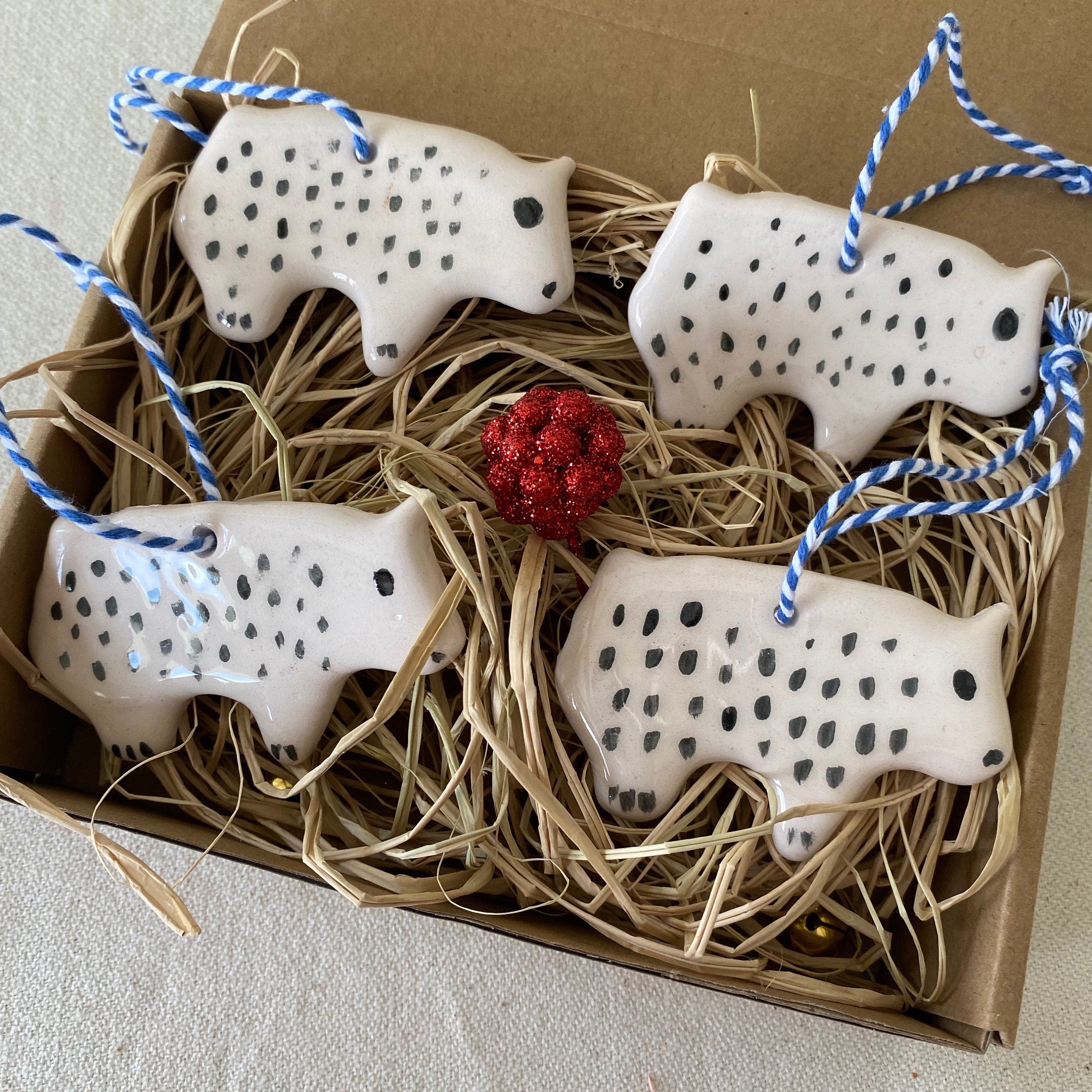 Handmade Ceramic Bear Christmas Ornament Set, White Clay Decoration-zoom-1