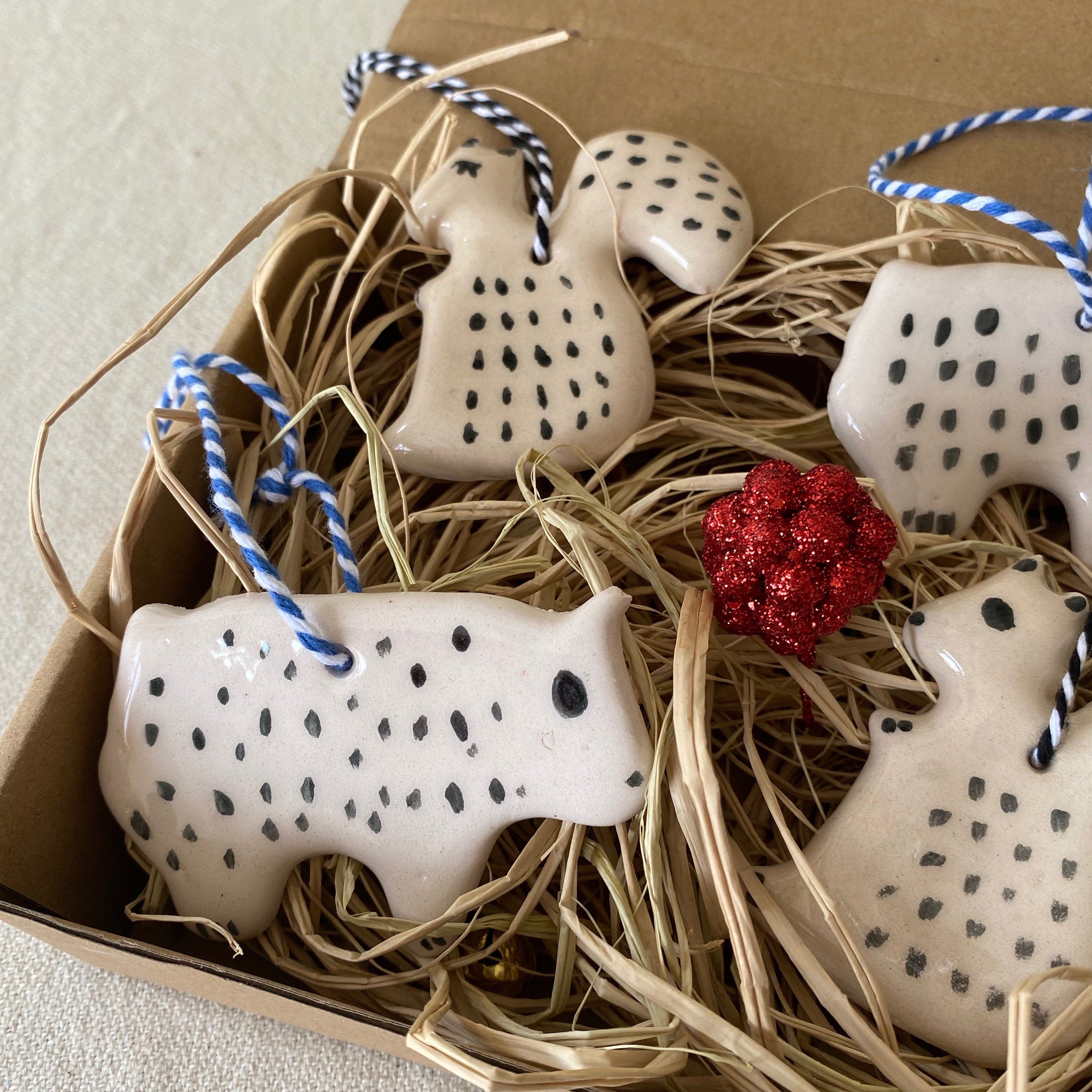 Handmade Ceramic Bear Christmas Ornament Set, White Clay Decoration-zoom-4