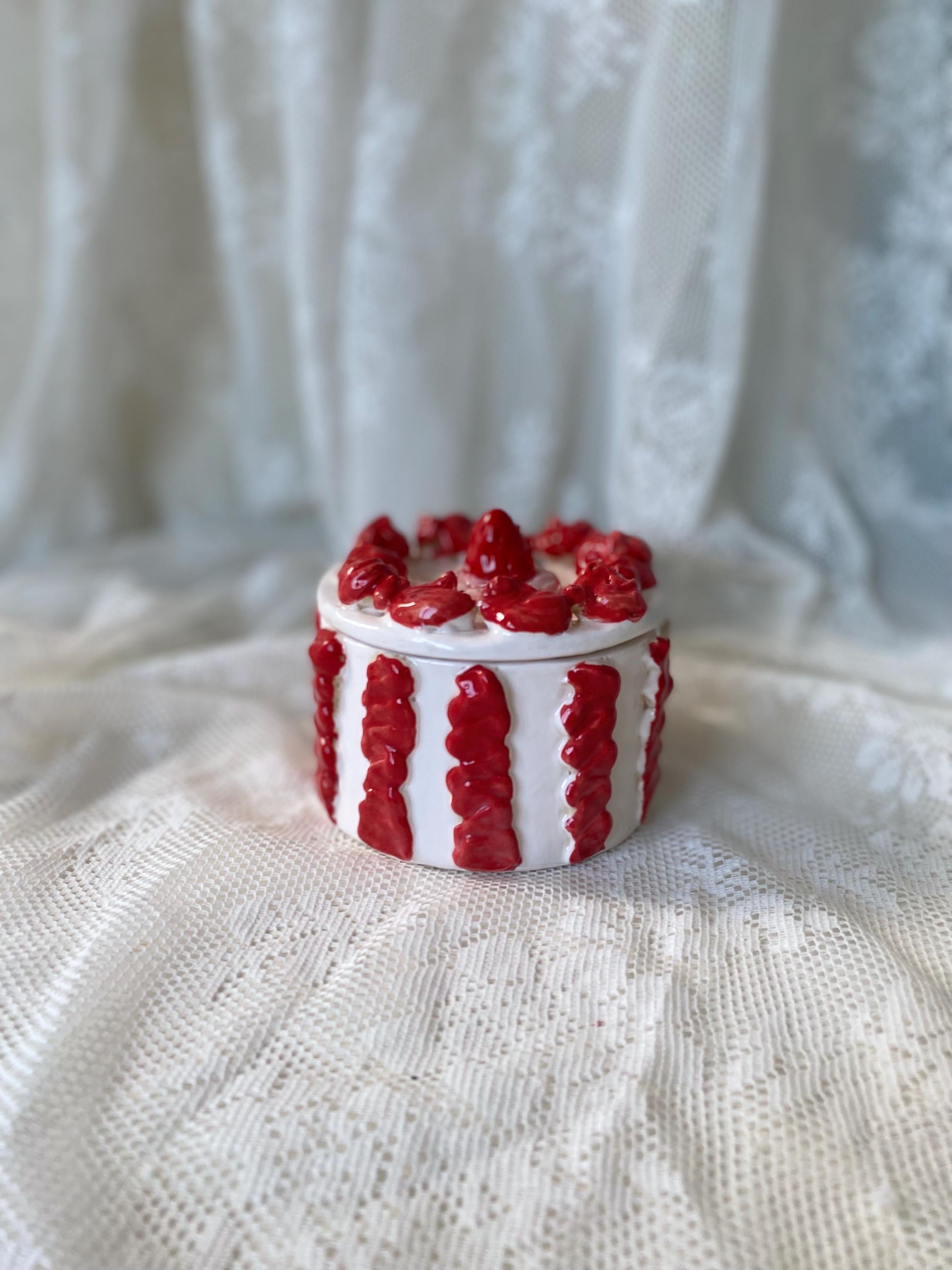 Handmade Ceramic Birthday Cake Jewelry Box, Unique Gift-zoom-6