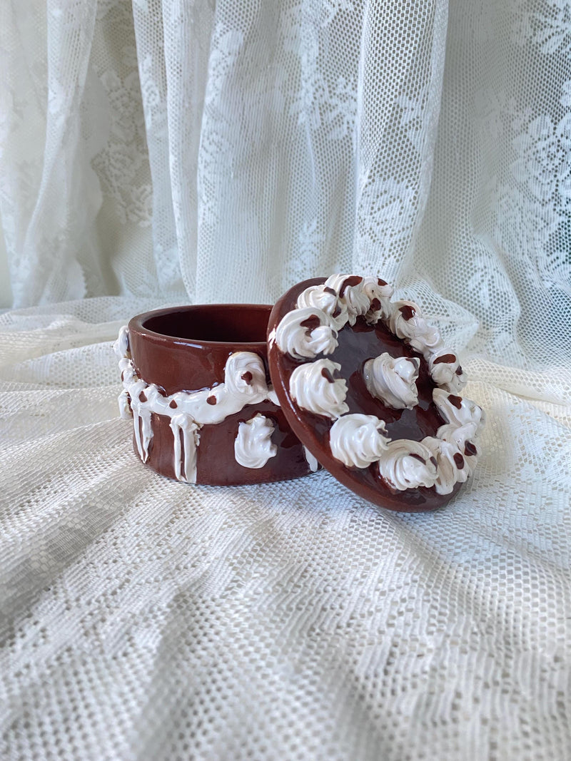 Handmade Ceramic Birthday Cake Jewelry Box, Chocolate Gift-zoom-