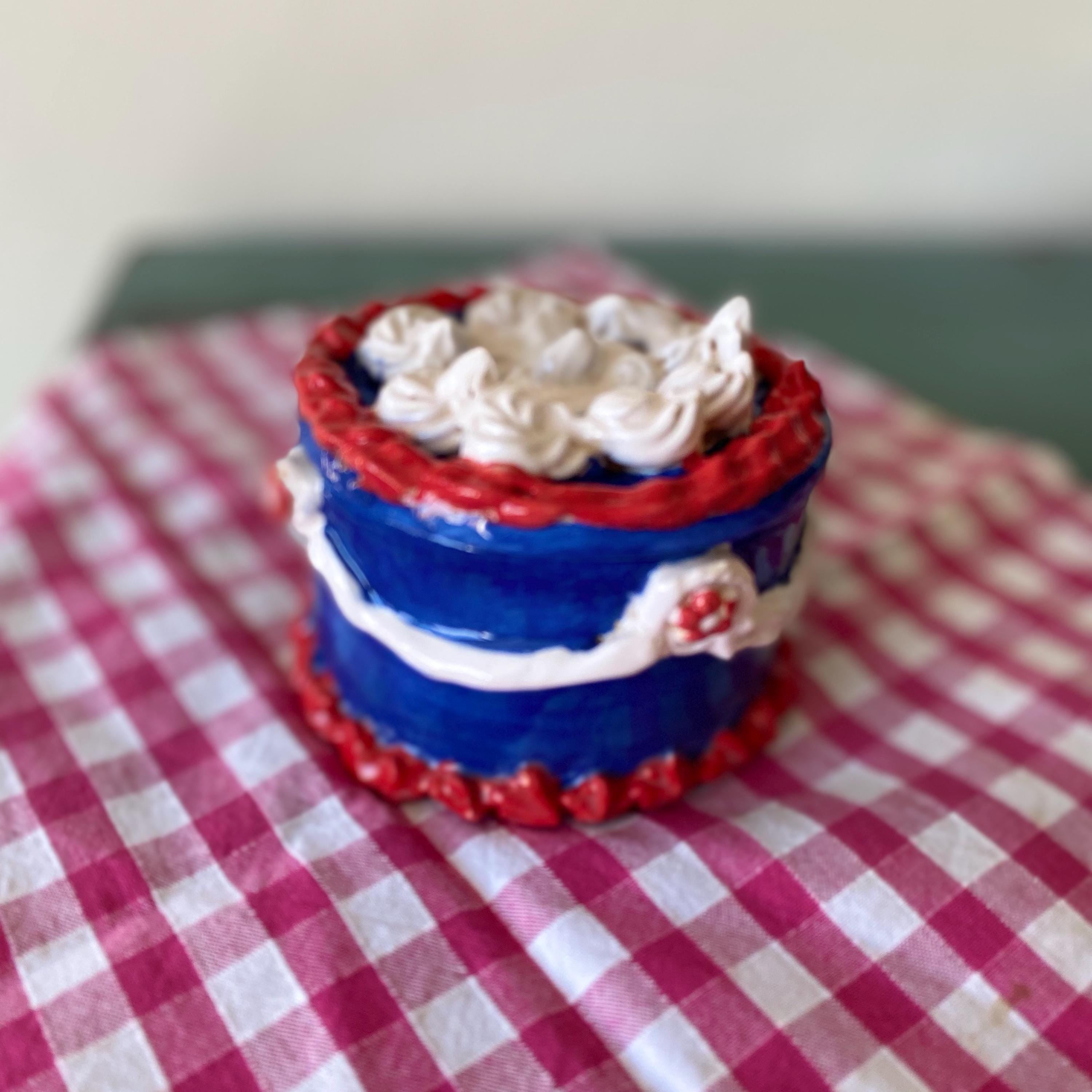 Handmade Ceramic Birthday Cake Box: Unique Jewelry/Chocolate Gift