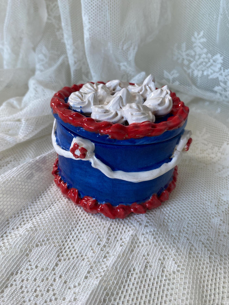 Handmade Ceramic Birthday Cake Box: Unique Jewelry/Chocolate Gift-zoom-
