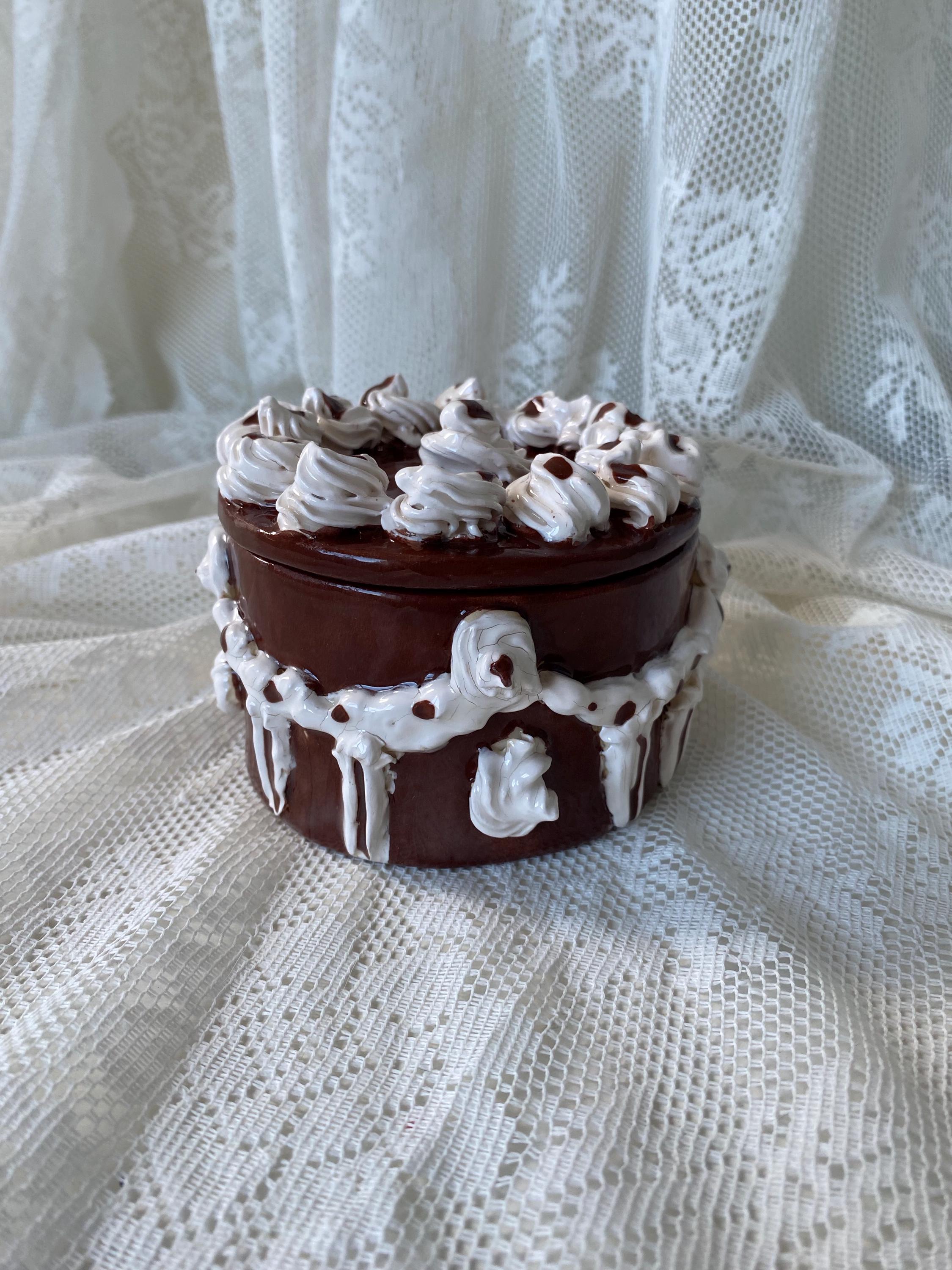 Handmade Ceramic Birthday Cake Jewelry Box, Chocolate Gift-zoom-6
