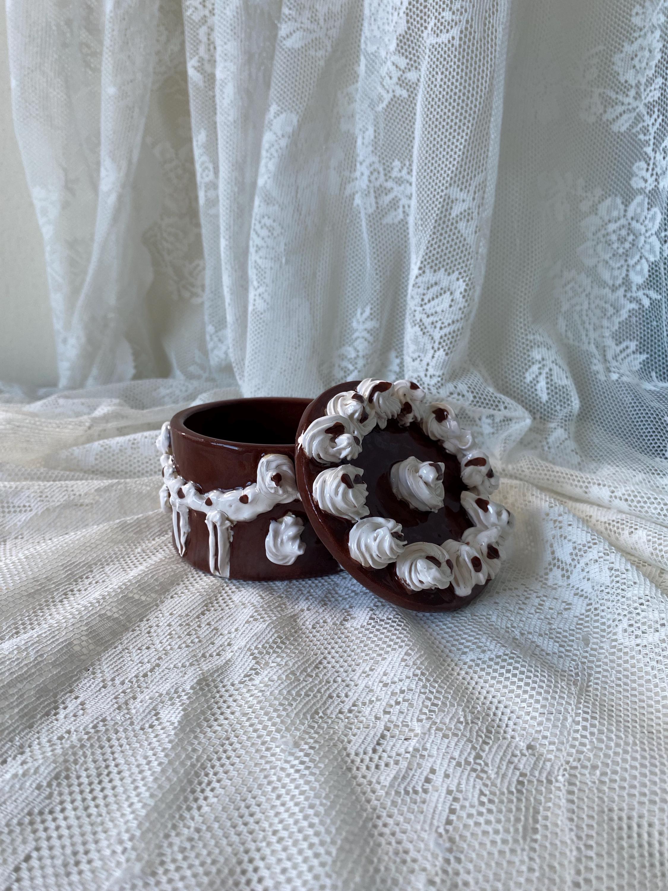 Handmade Ceramic Birthday Cake Jewelry Box, Chocolate Gift-zoom-7
