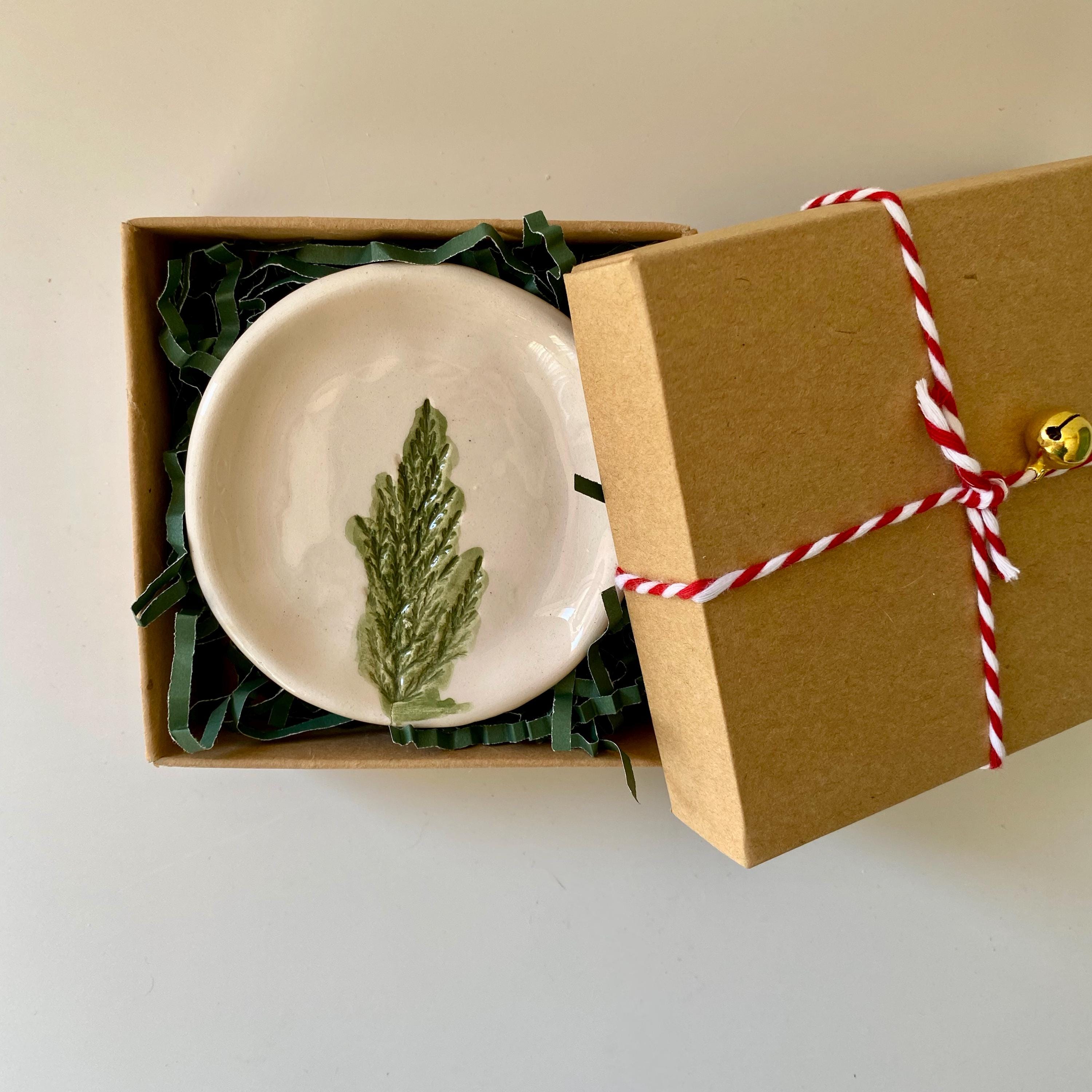 Handmade Ceramic Jewellery Dish with floral impression-zoom-8